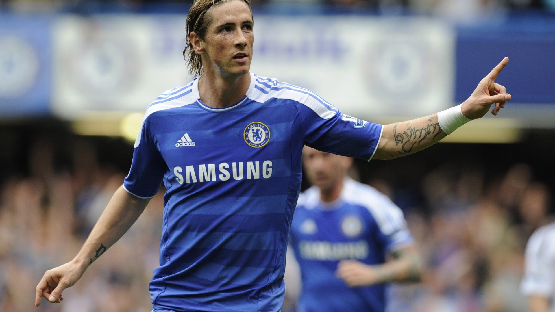 国足新任队长亮相新闻发布会,2021年国足队长